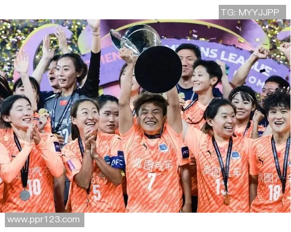 武汉江大女足勇夺亚冠教练组传承广州队双冠精神再创辉煌 武汉江大女足勇夺亚冠教练组传承广州队双冠精神再创辉煌